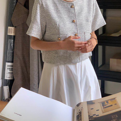 디픈 노카라 라운드넥 골드버튼 반팔 포켓 세미 루즈핏 여자 숏 트위드 자켓